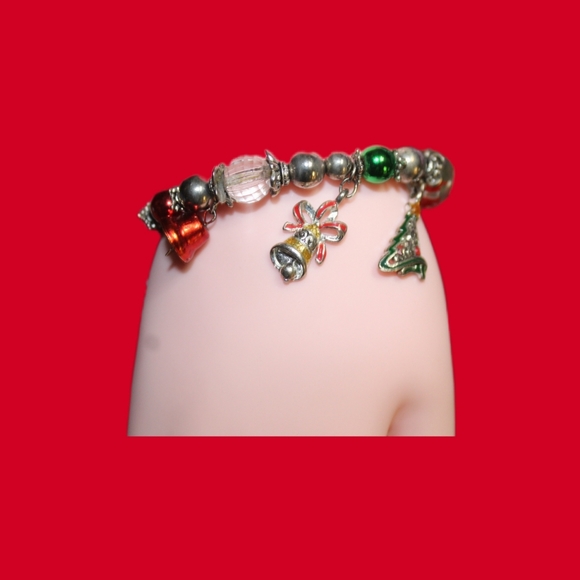 Christmas Charm Bracelet - Picture 8 of 15